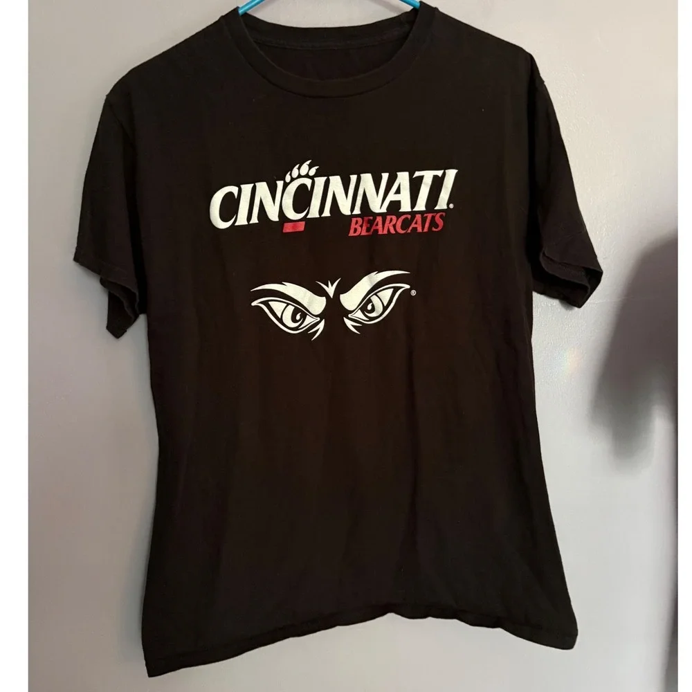 Cincinnati Bearcats T-Shirt Mens Small - Med NCAA College‎ Graphic Tee UC Eye